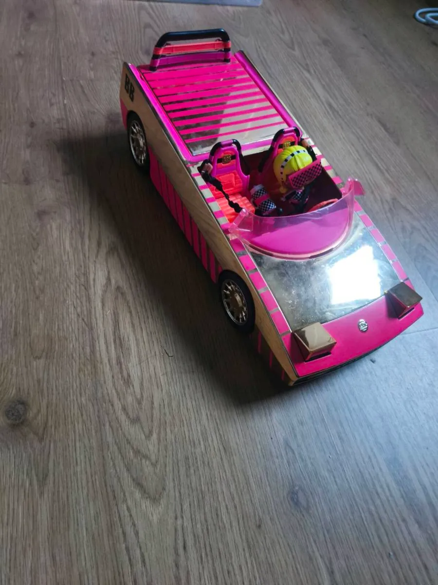 Lol car and camper van - Image 1