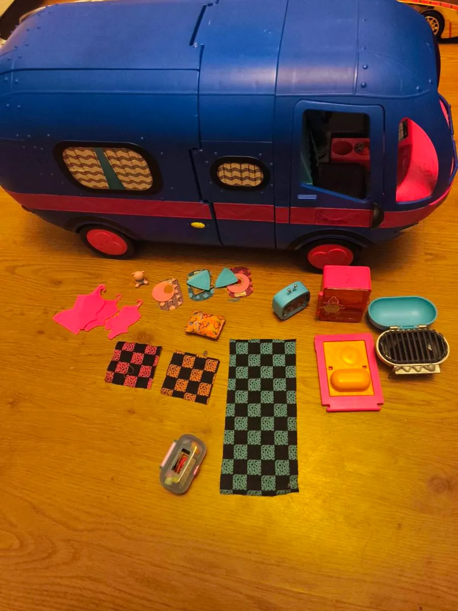 Lol car and camper van - Image 3