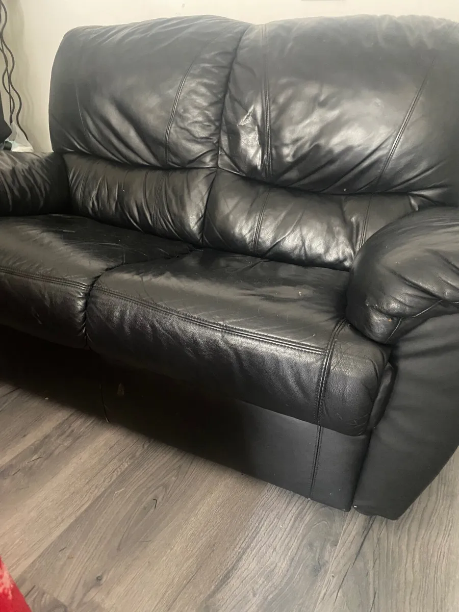 Black Leather 2 Seater Sofa - Image 2