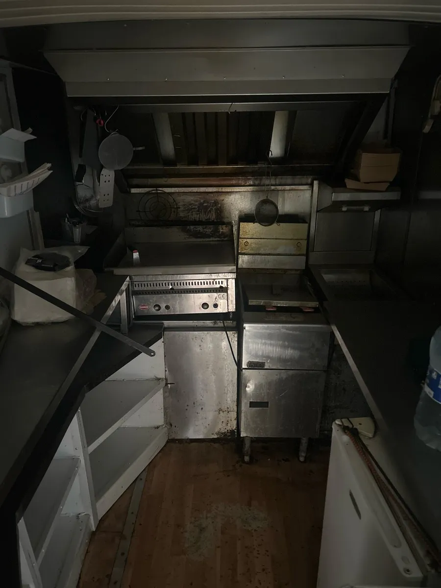 chip van - Image 3