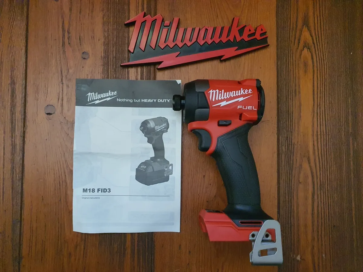 18V Milwaukee Gen4 Brushless Impact Driver - Image 1