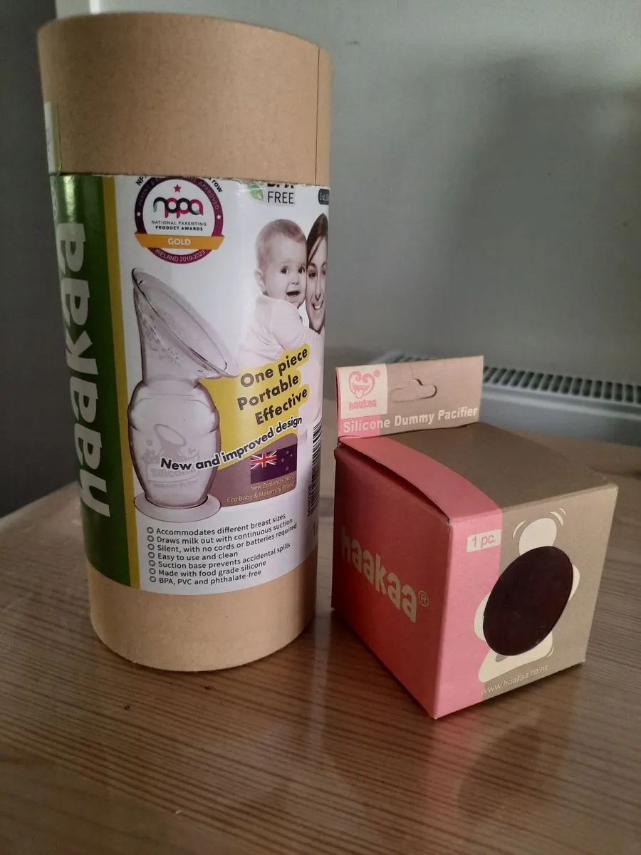 Haakaa pump and soother - Image 4