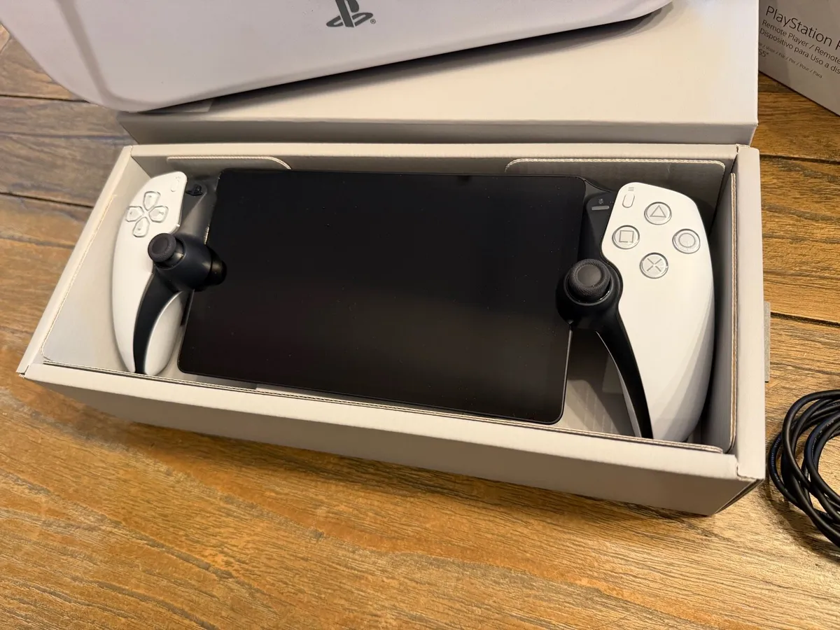PS Portal + Case + Charging Station - Image 2