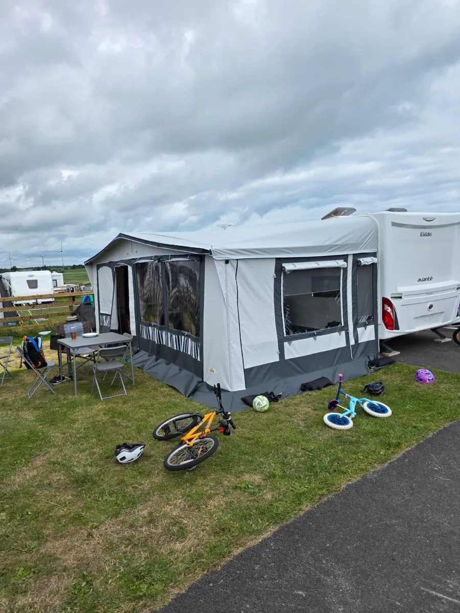 2023 Elddis Avante 868 Rare Layout sleeps 6 berth - Image 2