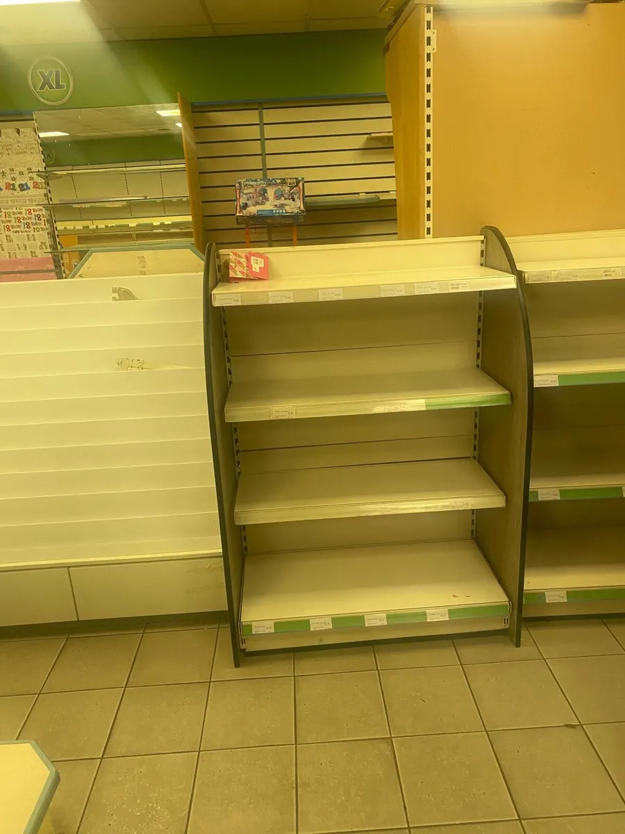 Shop fittings - Image 2