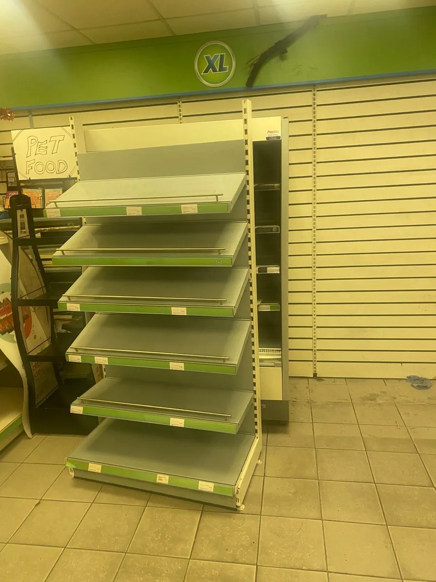 Shop fittings - Image 3
