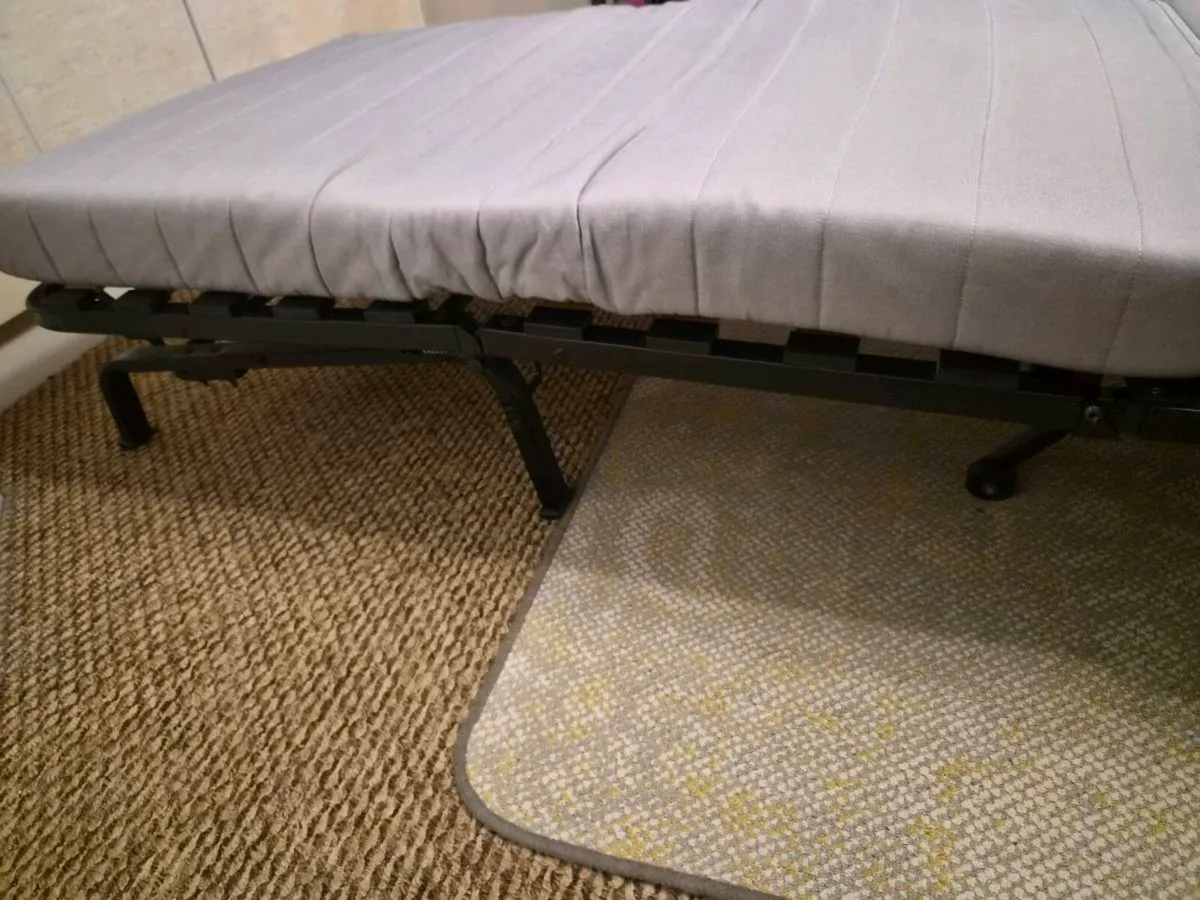 Armchair pull-out bed - Image 3