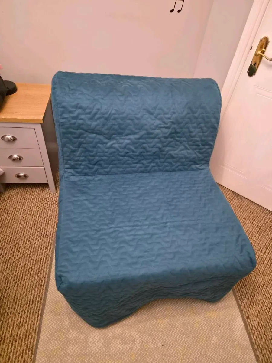 Armchair pull-out bed - Image 1