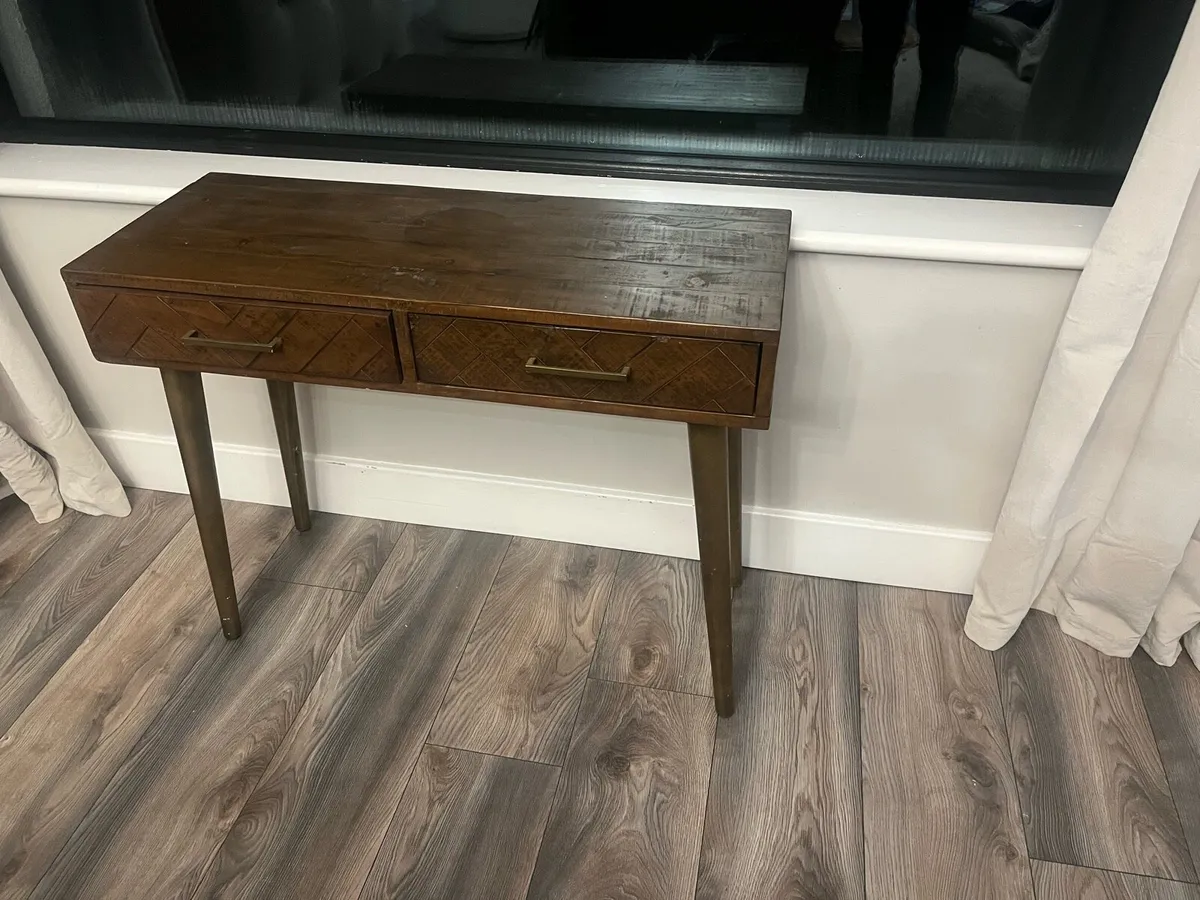 Side board