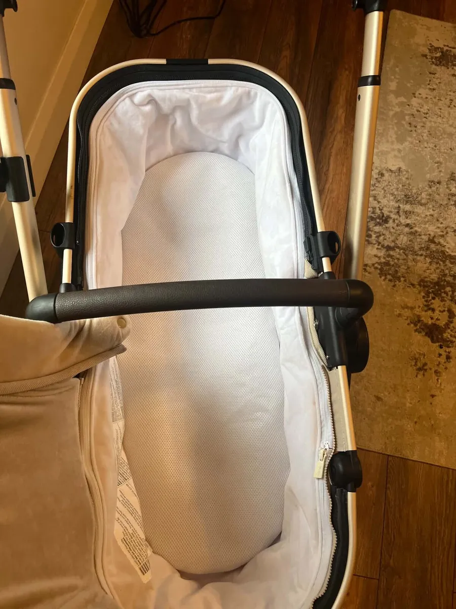 I candy peach 7 travel system - Image 3