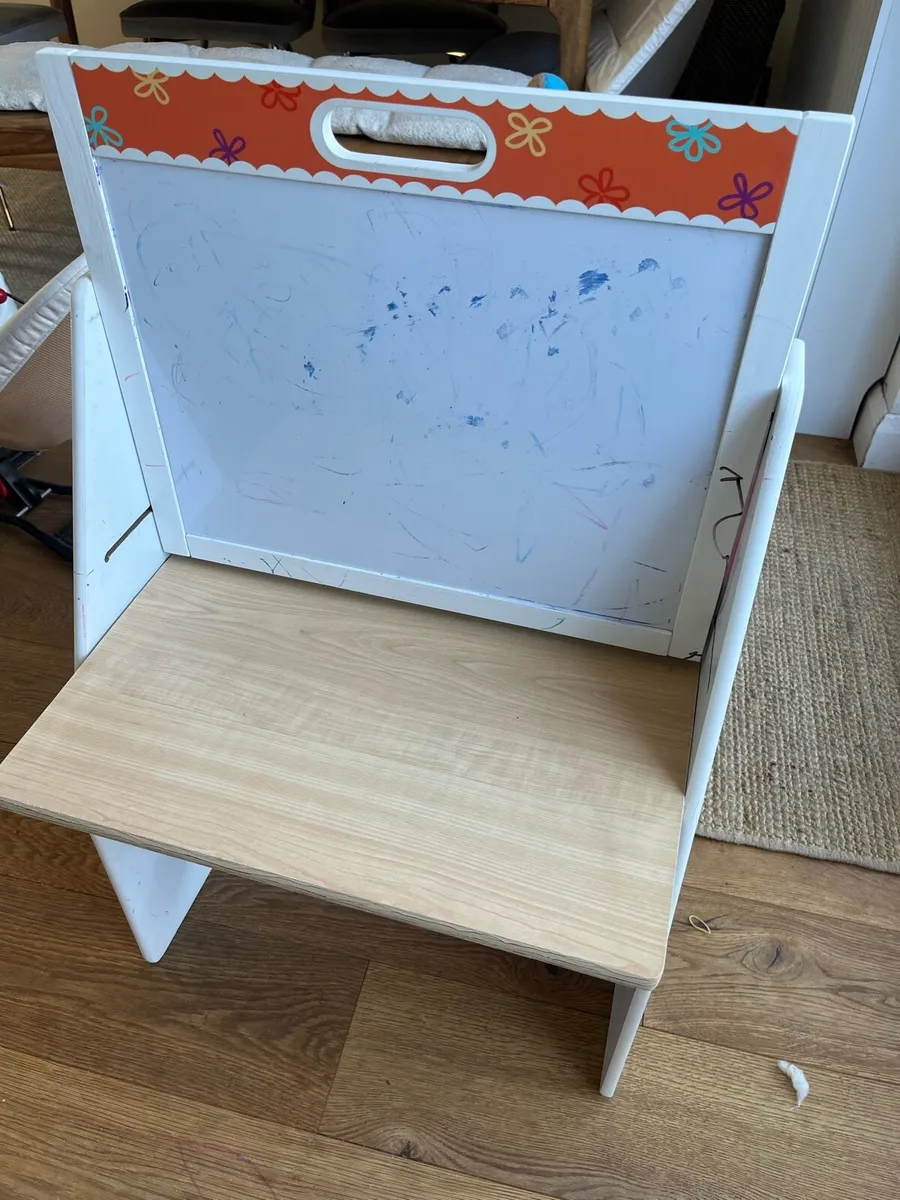 Title: Kids Bookshelf with Chalkboard, Whiteboard - Image 2