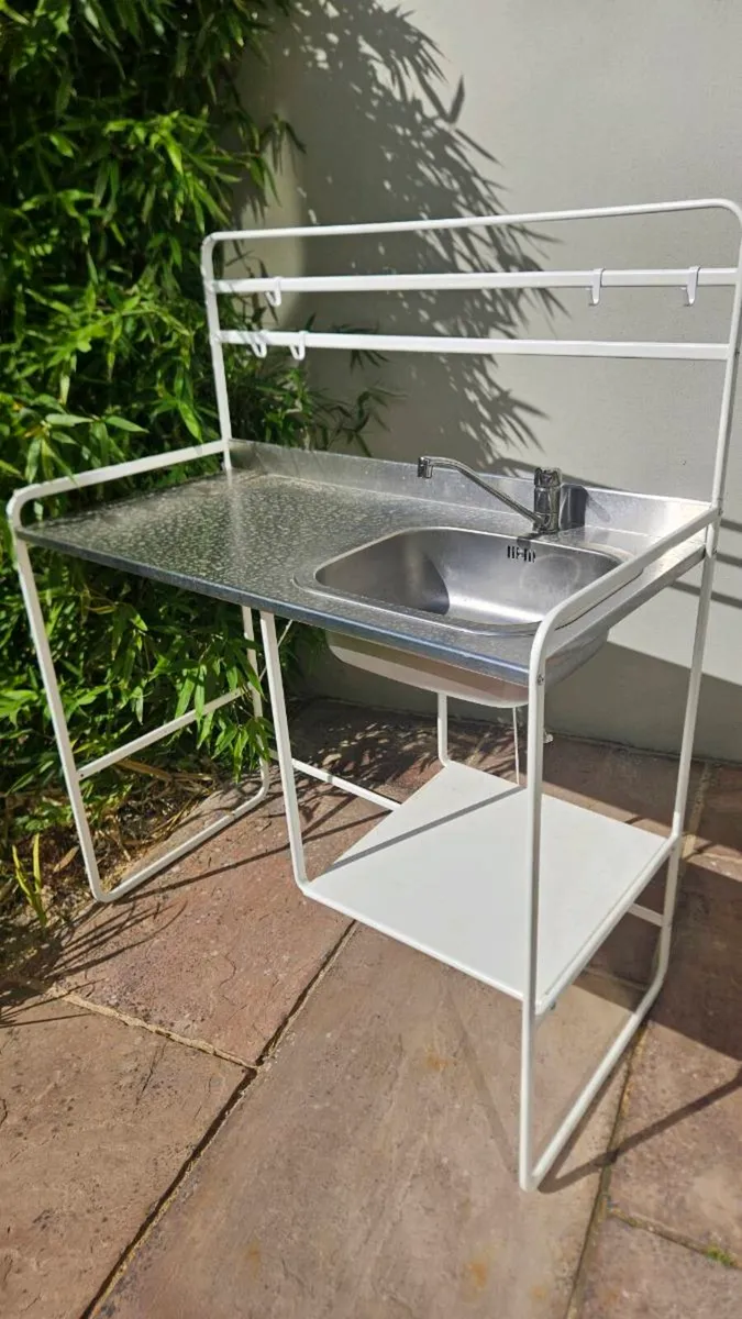 IKEA SUNNERSTA TEMPORARY KITCHEN - Image 1