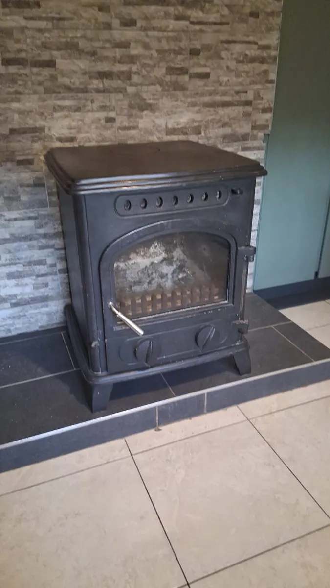 Stove - Image 1