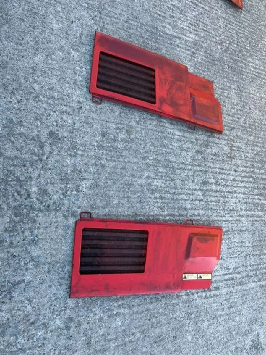 MF 3070 Panels and Bonnet - Image 1
