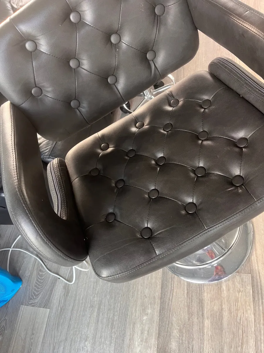 Bar stool - Image 1