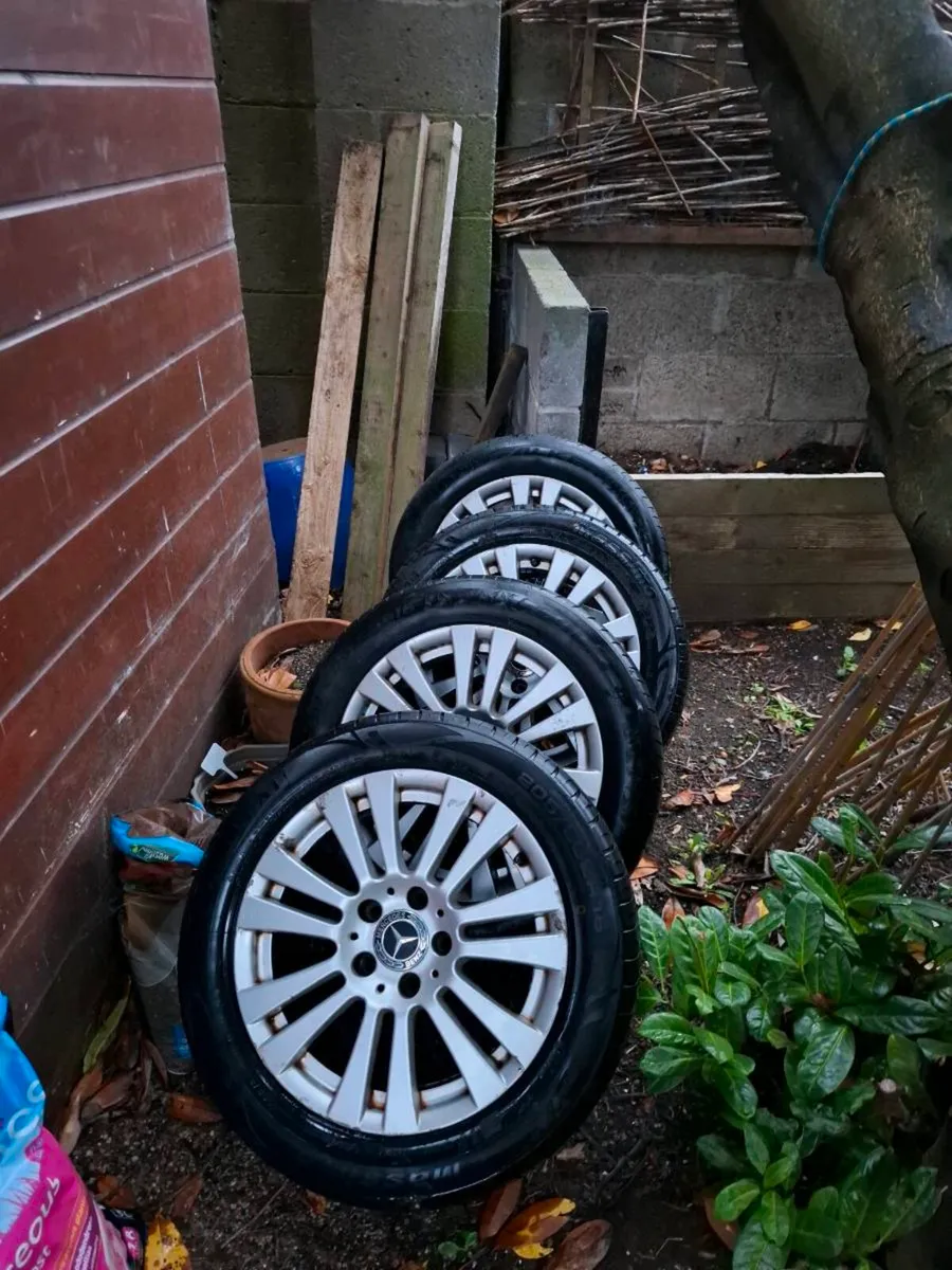 16 inch Mercedes wheels - Image 1