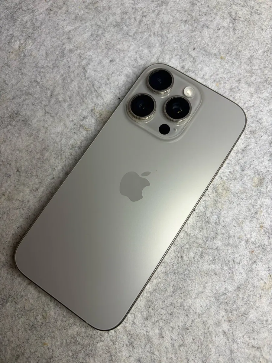 iPhone 16 Pro 128GB - Image 2