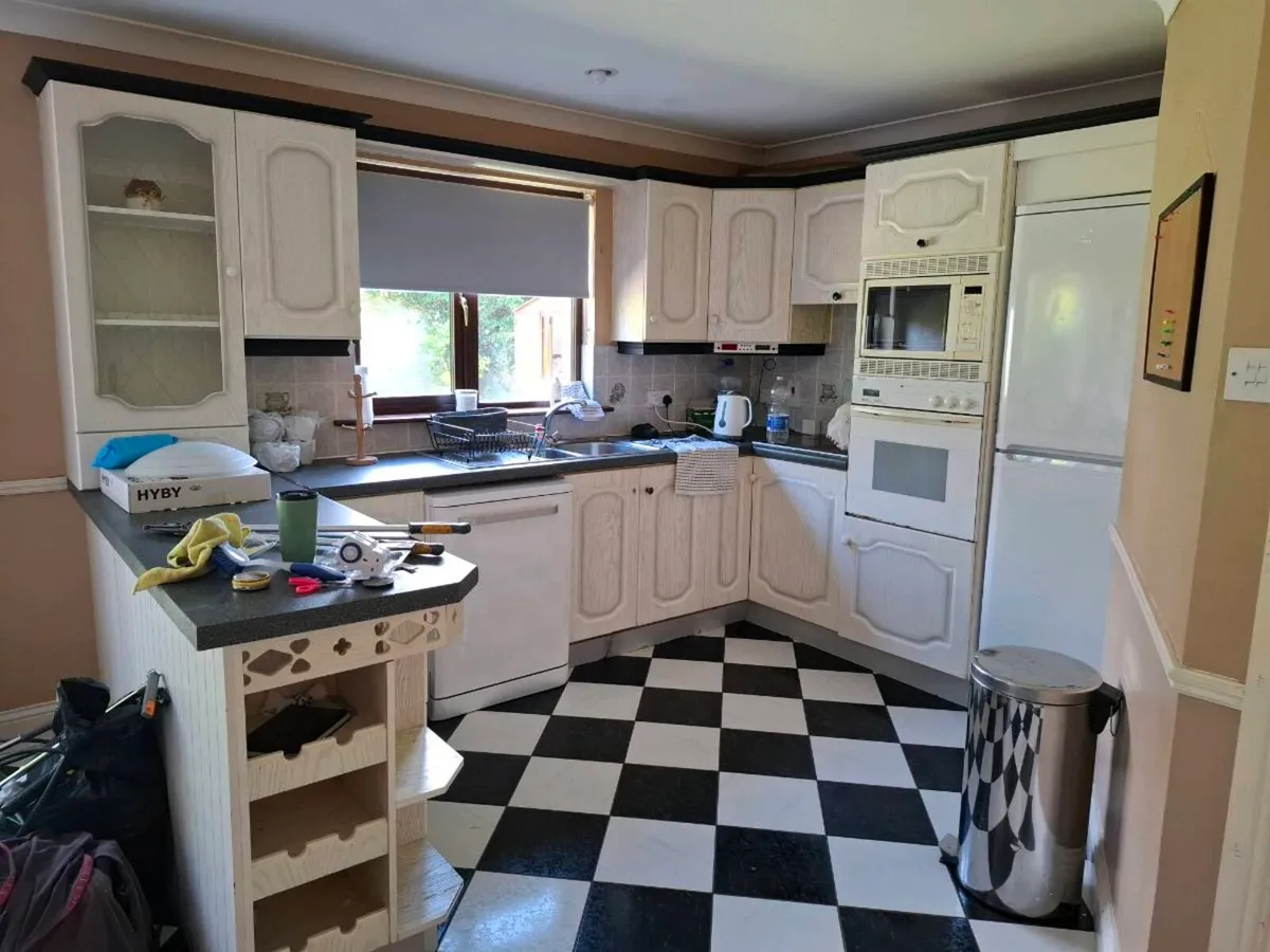 Kitchen - Image 2