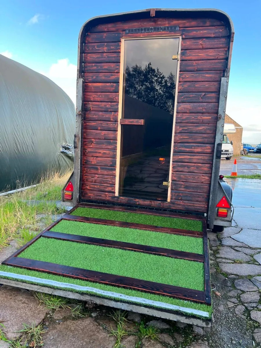 Bespoke Mobile Horse Trailer Sauna +FREE Ice Bath - Image 2