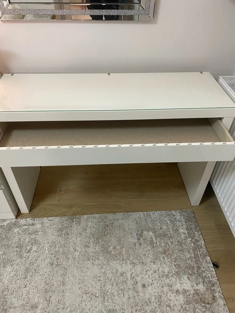IKEA MALM Dressing table/desk - Image 2