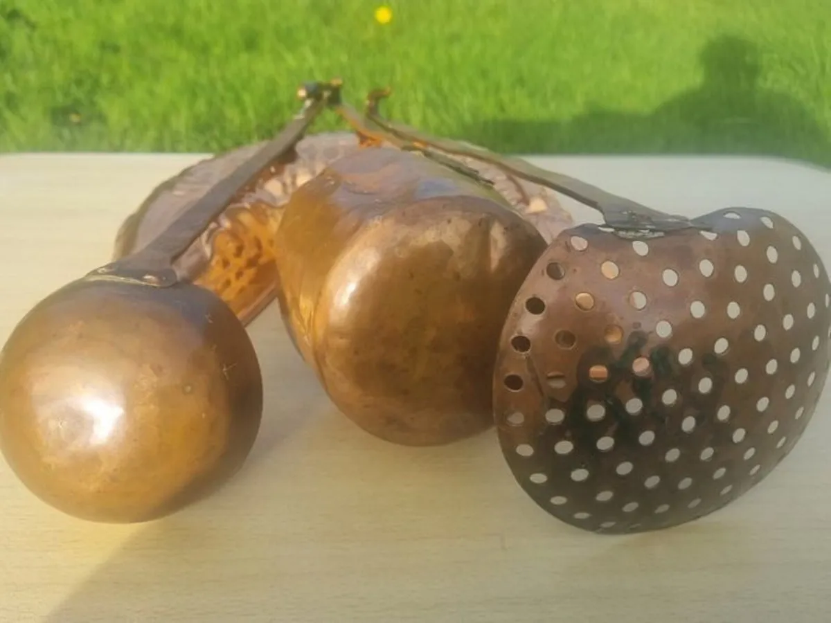 Vintage-style copper cookware and kitchen accessor - Image 4