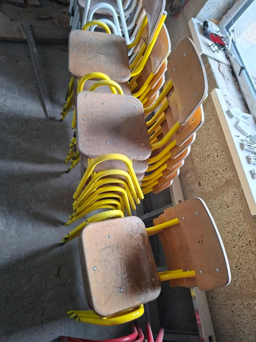 Old school chairs - Image 3