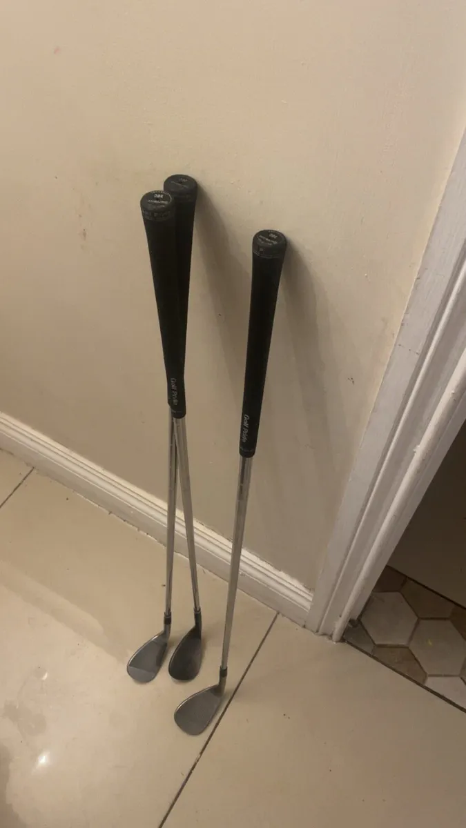 3 Rtx wedges - Image 1