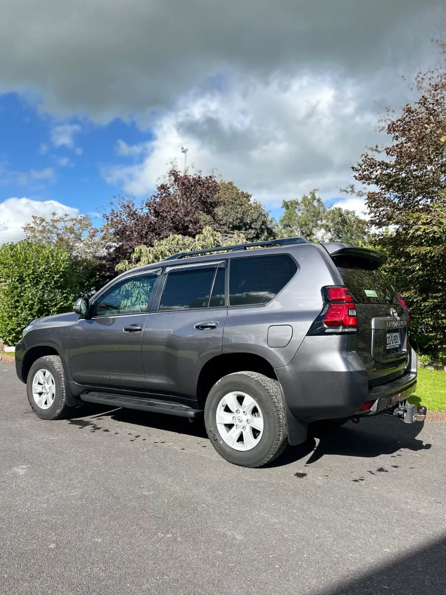 2022 Toyota Land Cruiser - Image 3