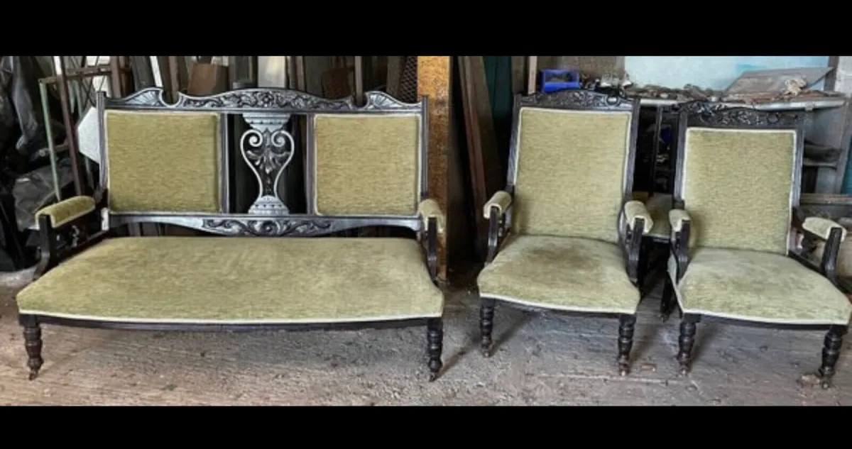 Antique suite - Image 2
