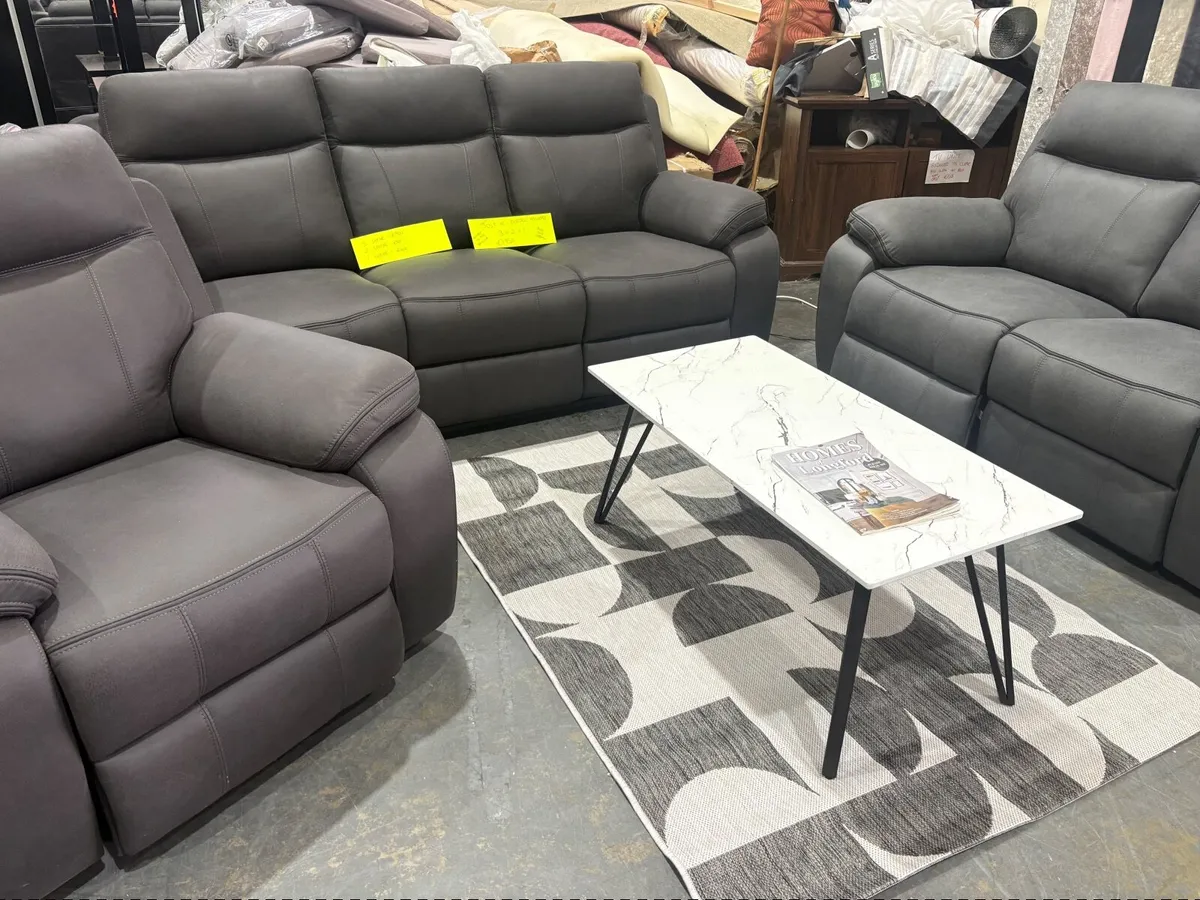 Electric Recliners - Image 4