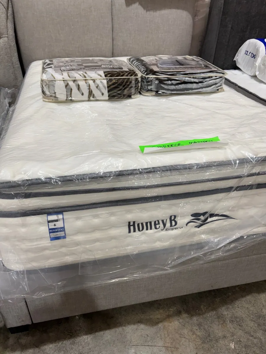 Beds and mattresses - Image 2