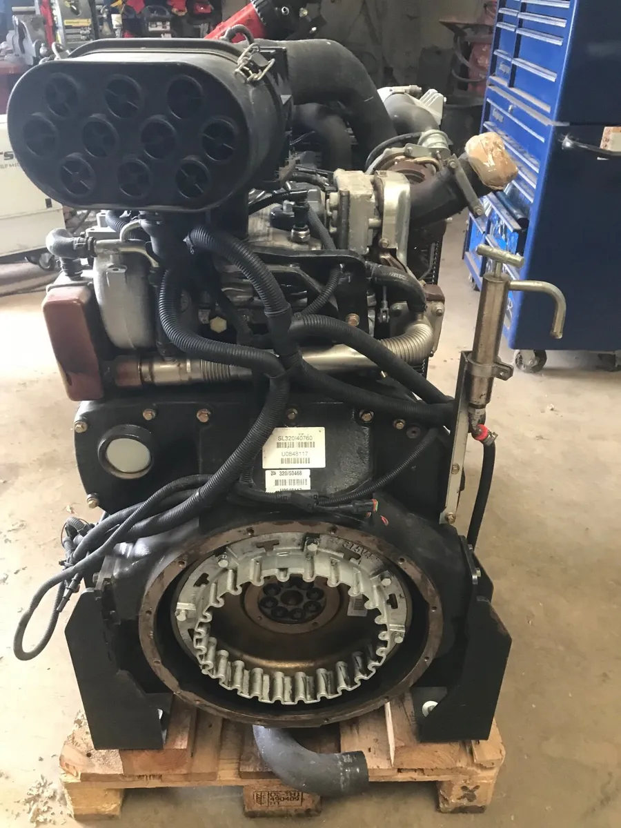 J C B engine - Image 3