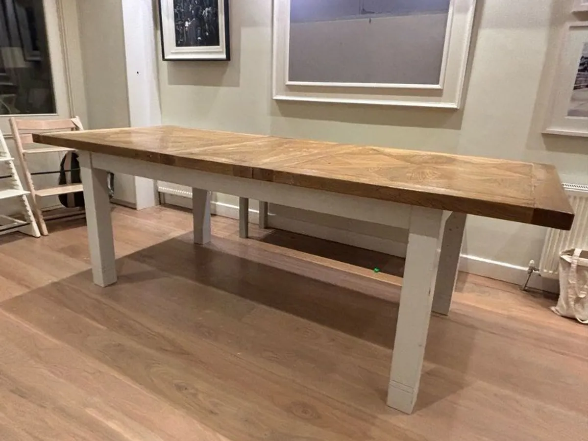 dining table - Image 3