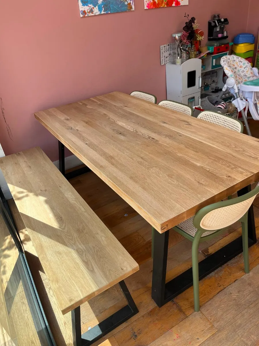 Solid Oak Dining Table and bench - Image 1