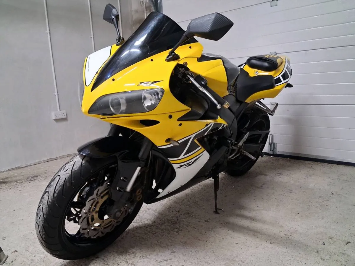 Yamaha R1 2004 - Image 3