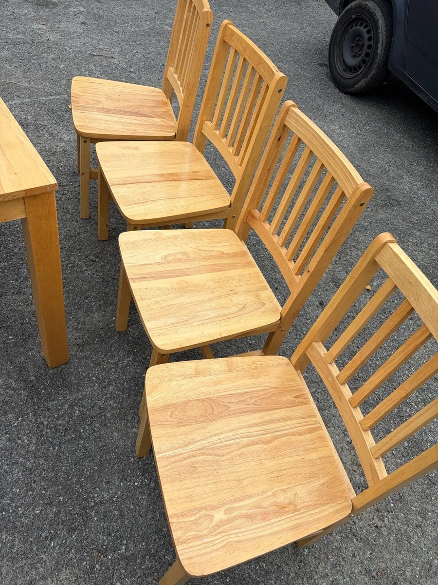oak kitchen table + 4 chairs - Image 2