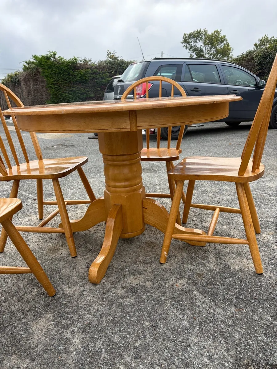 round oak kitchen table + 4 chairs set - Image 4