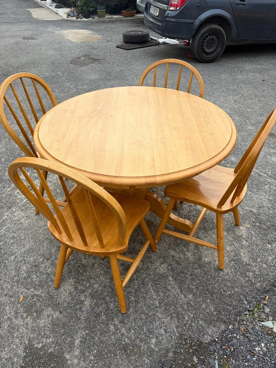 round oak kitchen table + 4 chairs set - Image 2