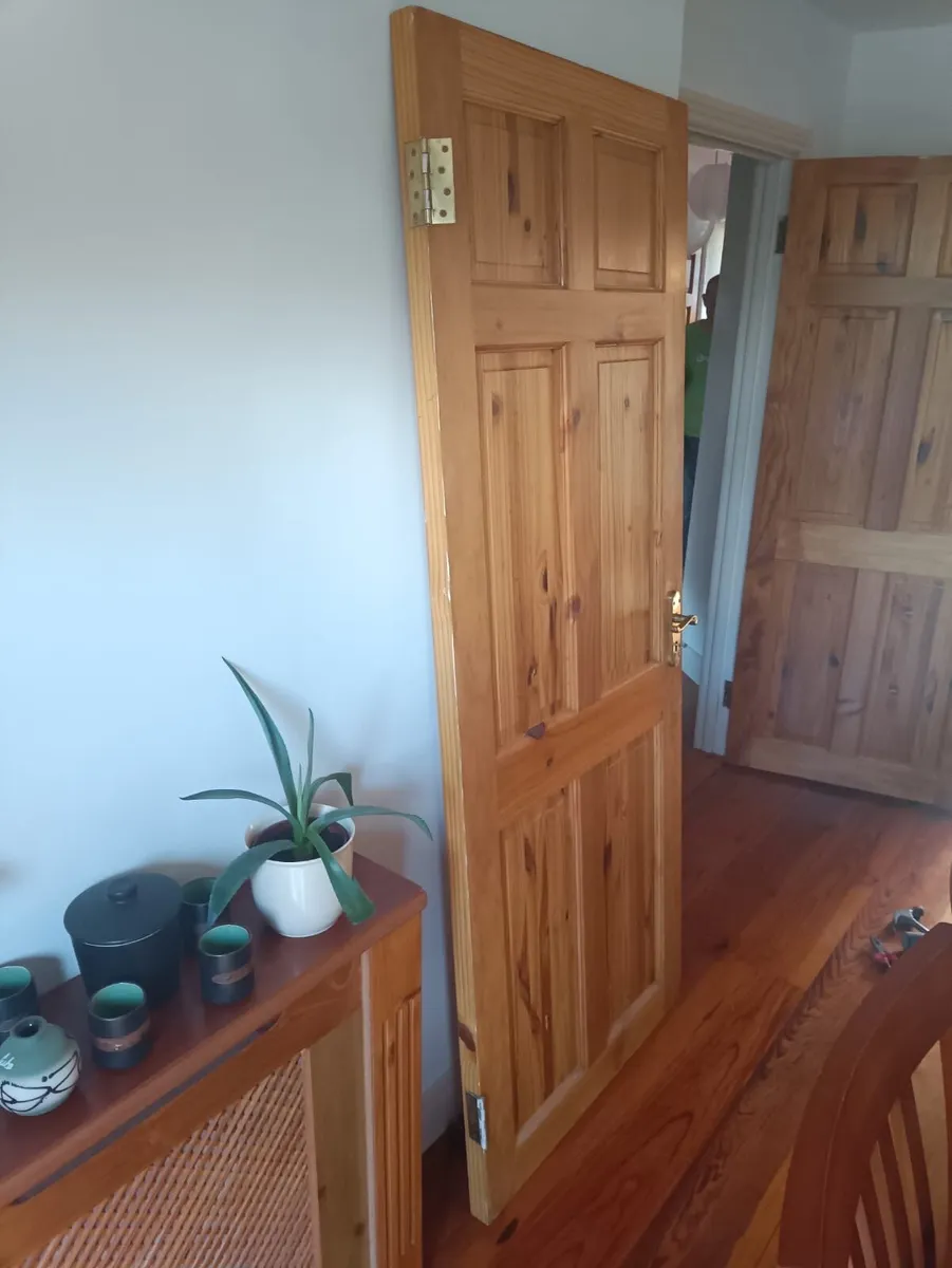 Solid pine door - Image 1