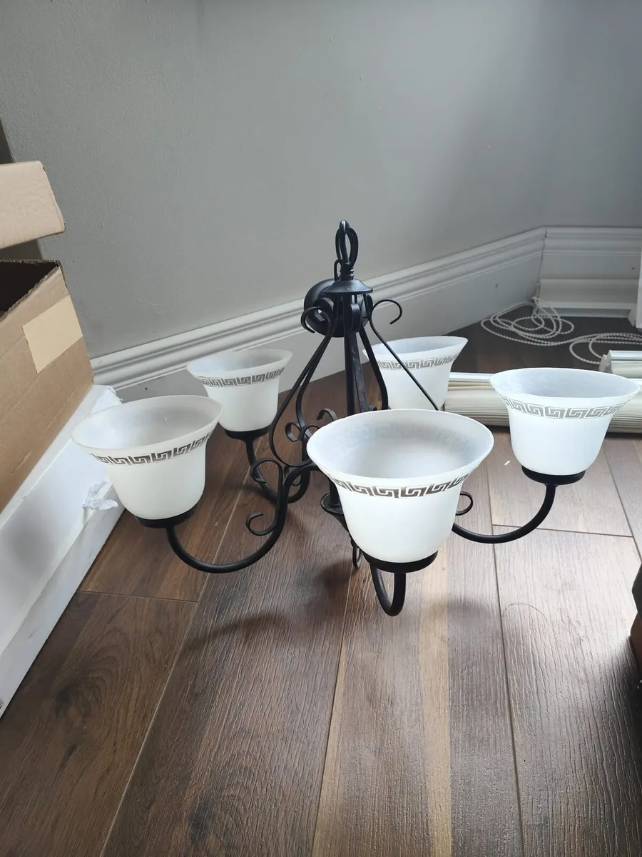 Ceiling lights with matching wall lights - Image 2