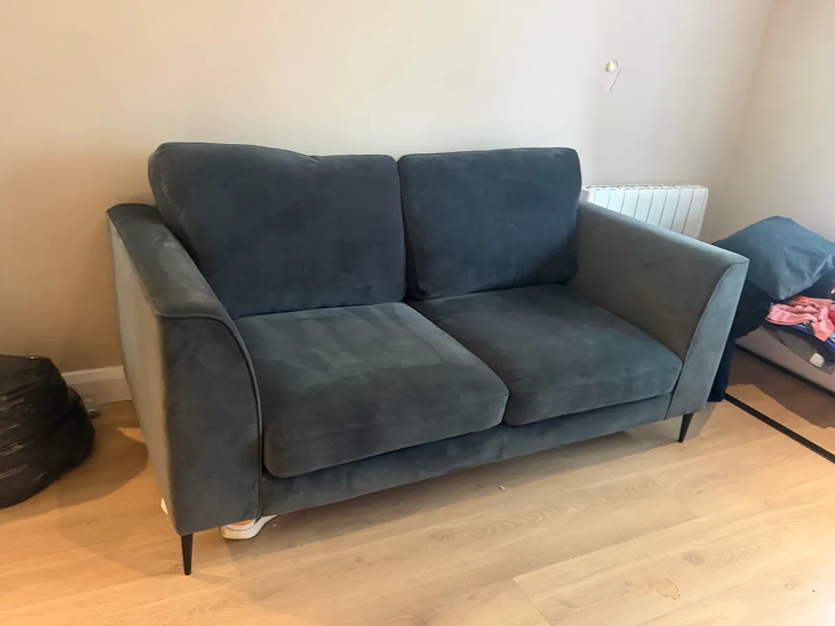 Navy couch - Image 2