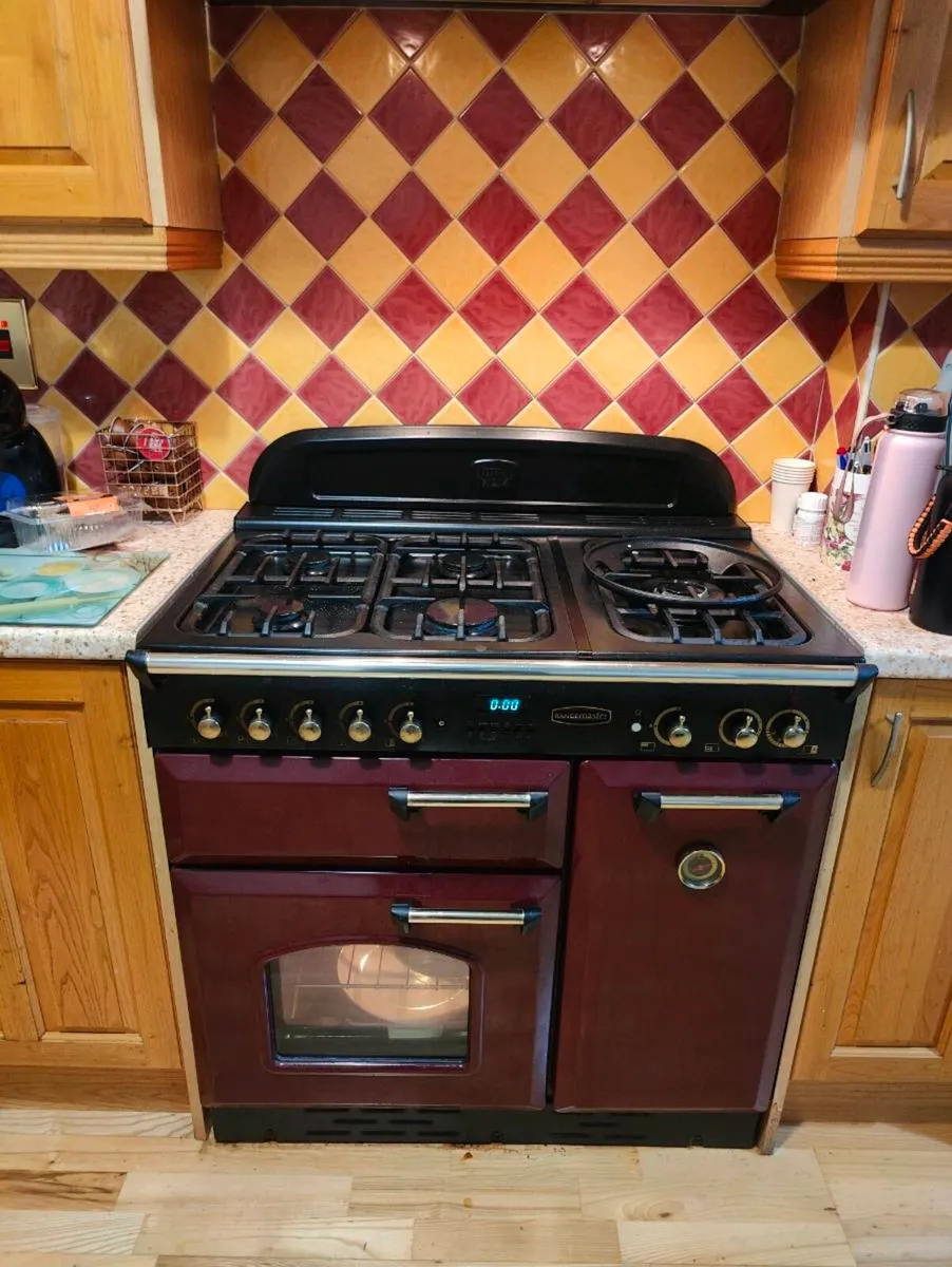 Rangemaster Classic 90 duel-fuel range/cooker - Image 1