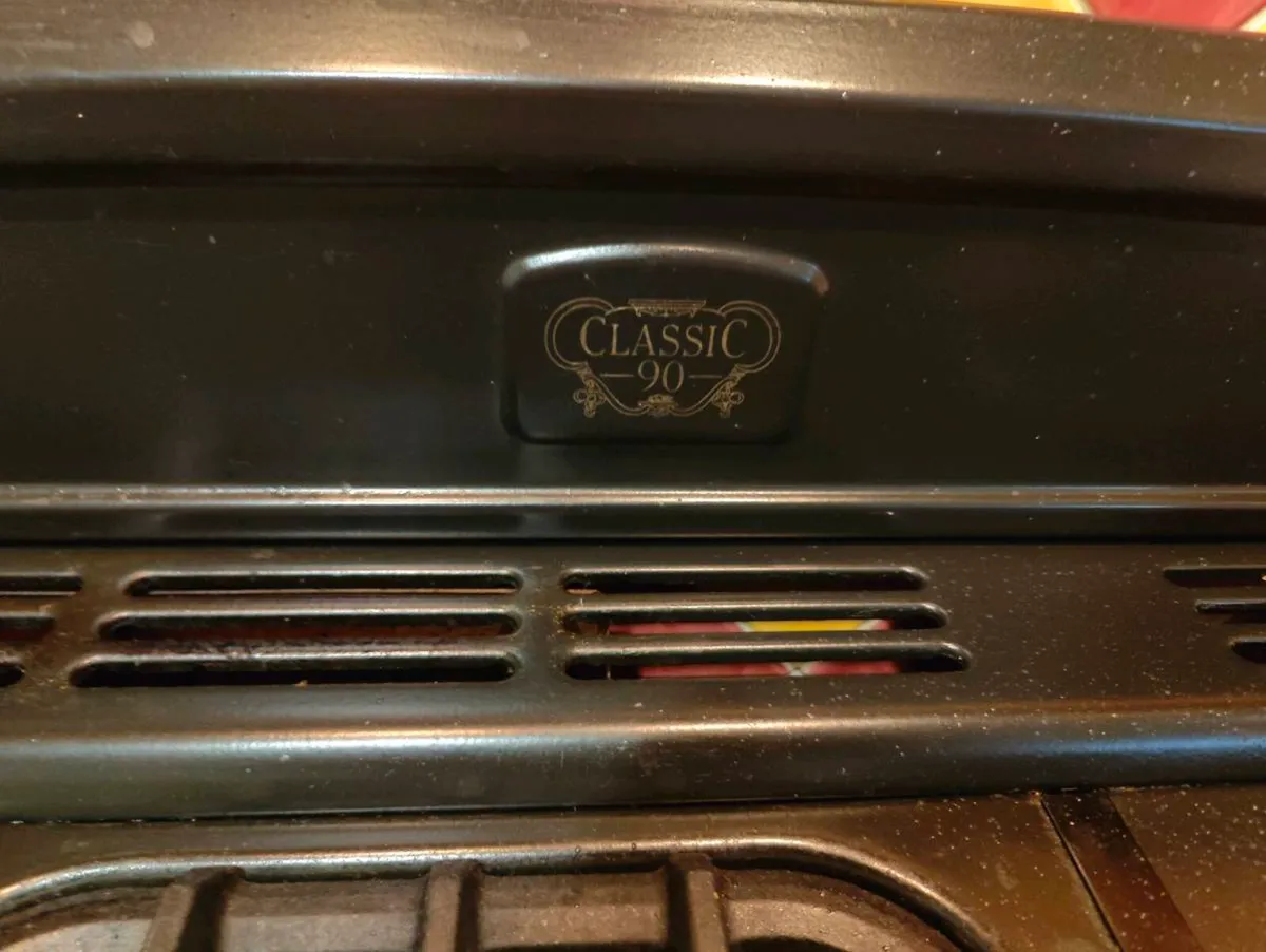 Rangemaster Classic 90 duel-fuel range/cooker - Image 2
