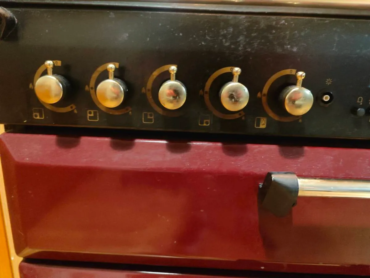 Rangemaster Classic 90 duel-fuel range/cooker - Image 4