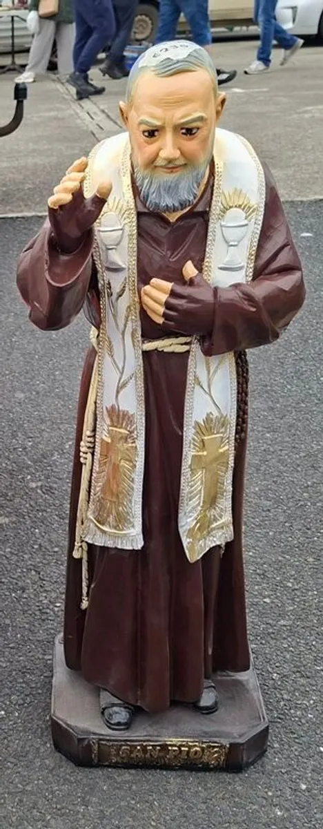 Religious Statues - Image 1
