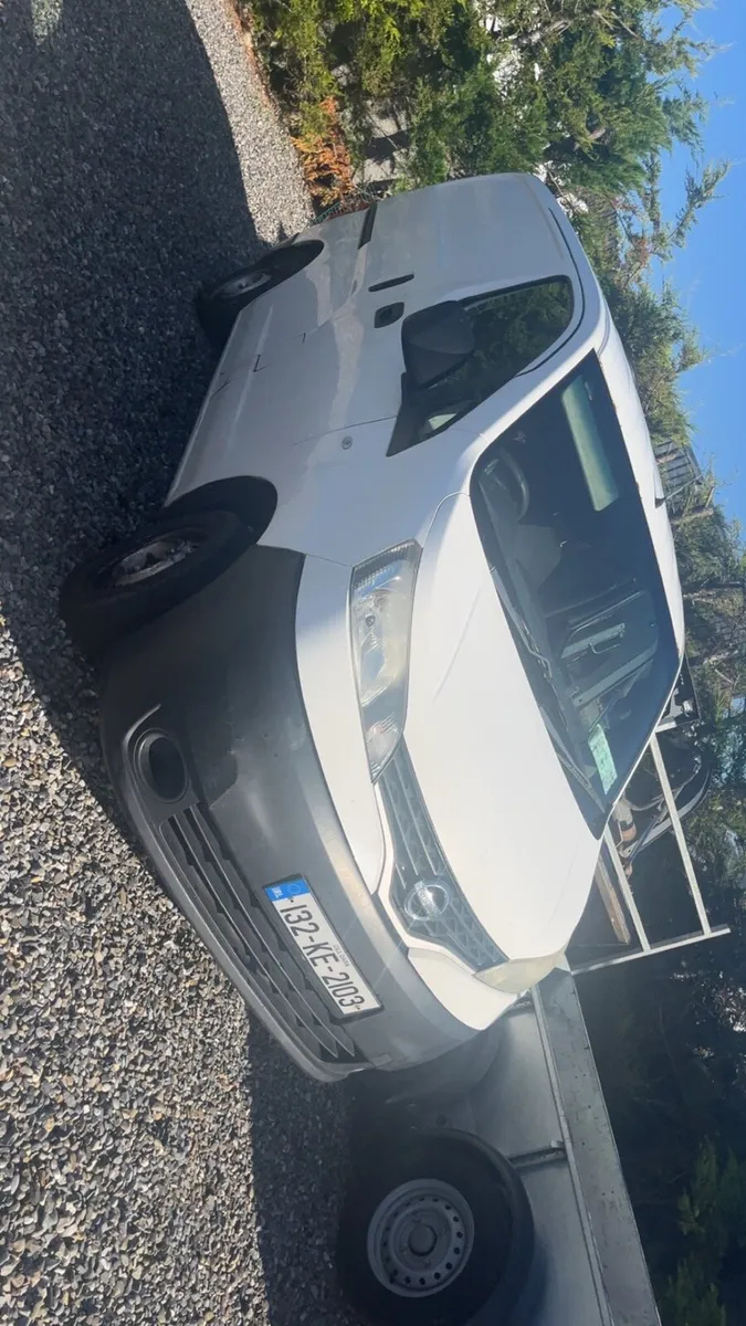 Nissan Van NV200 - Image 1