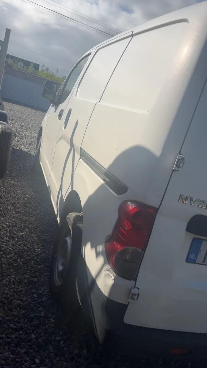 Nissan Van NV200 - Image 4