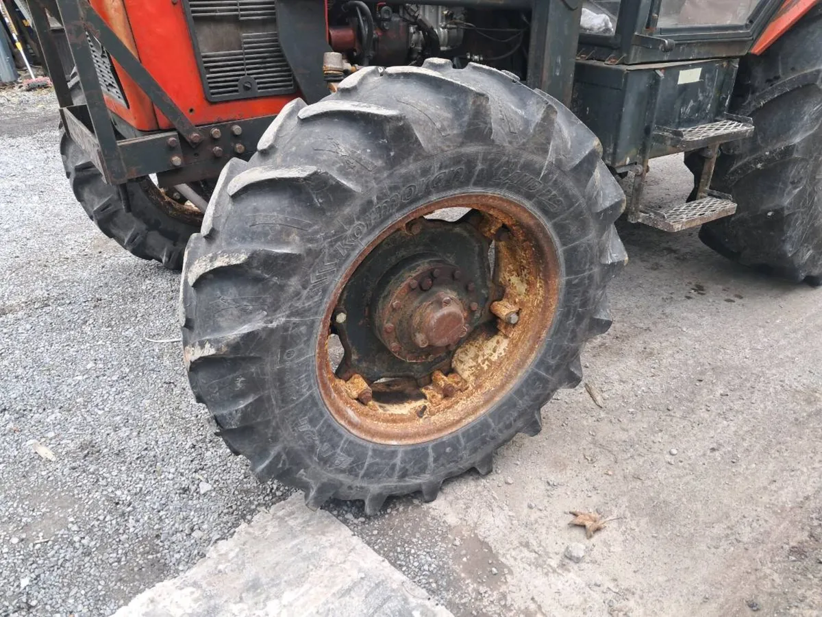 Tractor tyres - Image 1
