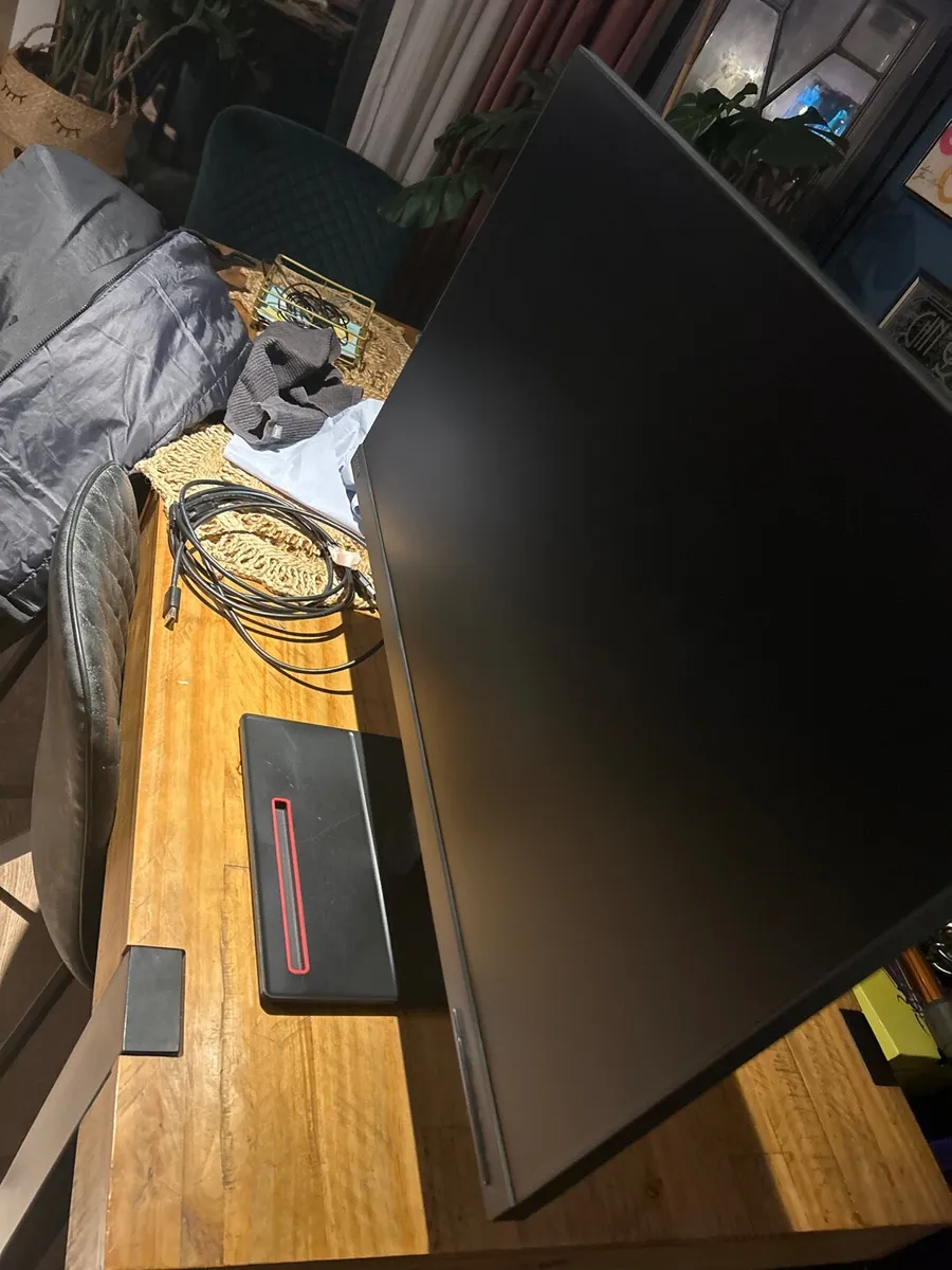 Monitor Lenovo brand new - Image 3