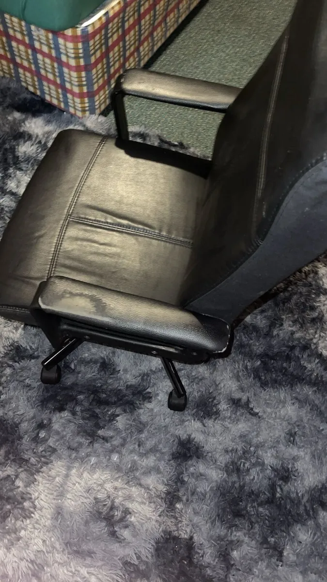 Office chair - Image 3